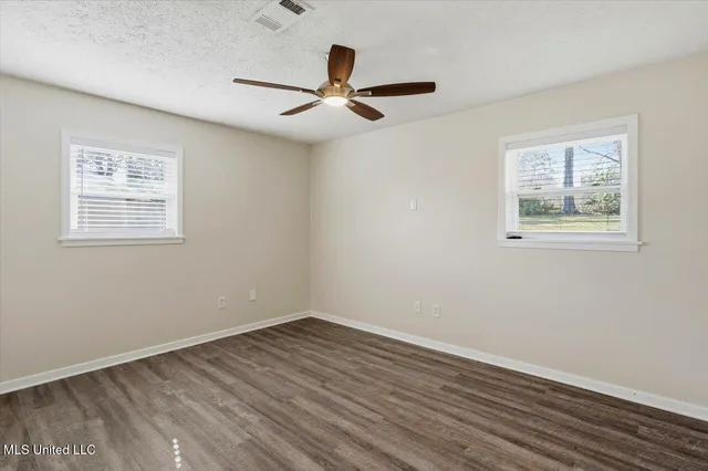 $247,500 | 100 Rollingwood Drive, Brandon, MS 39042