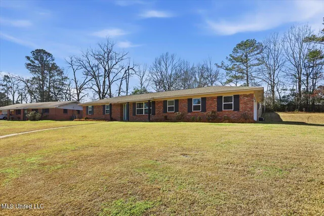 $247,500 | 100 Rollingwood Drive, Brandon, MS 39042