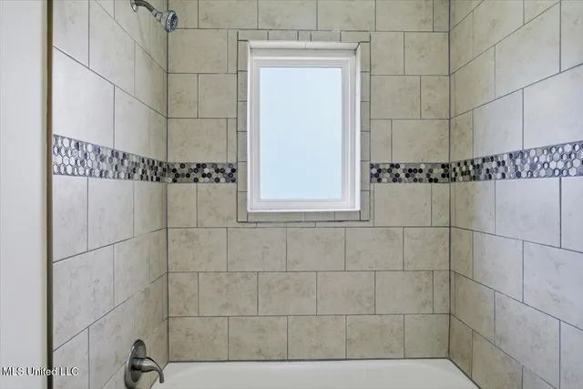 $247,500 | 100 Rollingwood Drive, Brandon, MS 39042