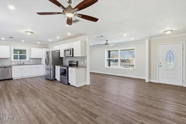 $247,500 | 100 Rollingwood Drive, Brandon, MS 39042