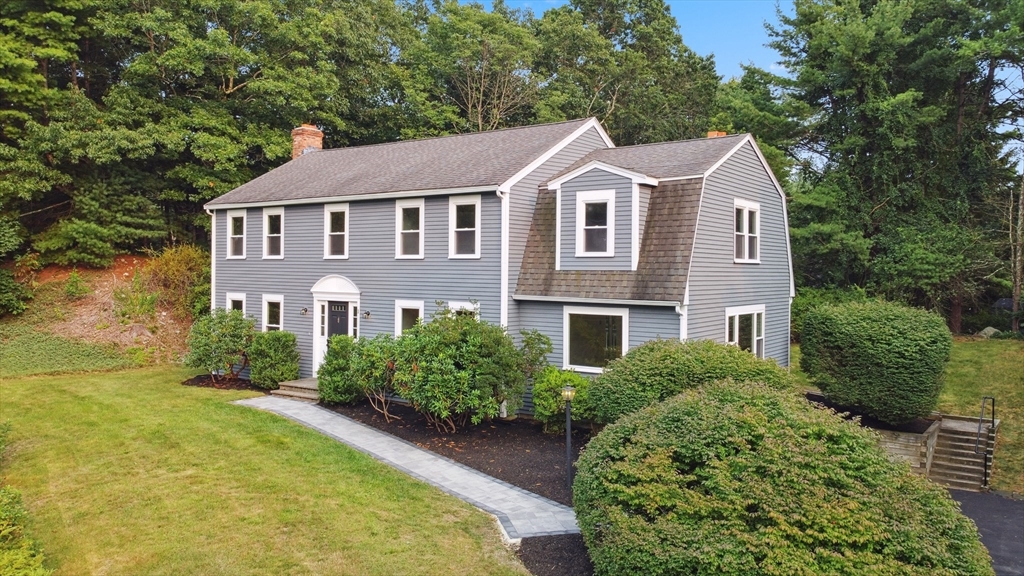 1 Cranmore Road Medfield, MA 02052 - Photo 2 of 29 Gallery Image 2