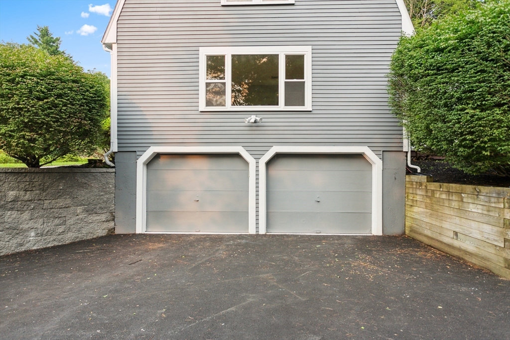 1 Cranmore Road Medfield, MA 02052 - Photo 27 of 29 Gallery Image 27