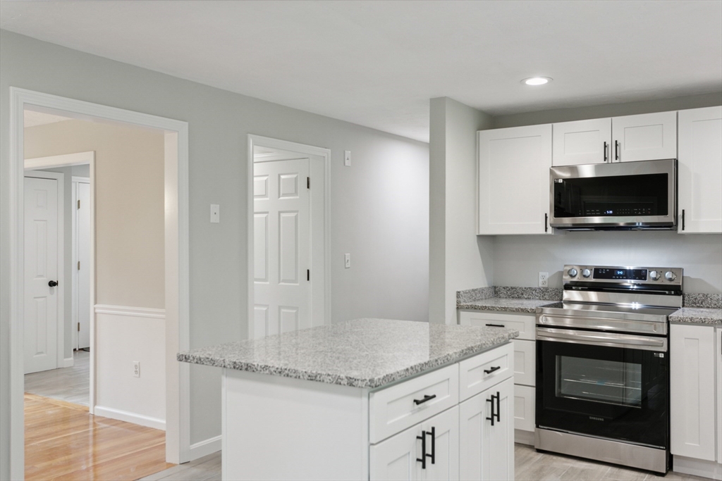 1 Cranmore Road Medfield, MA 02052 - Photo 5 of 29 Gallery Image 5