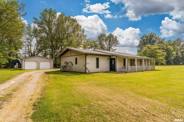 $199,500 | 5378 Center Street, Mulkeytown, IL 62865