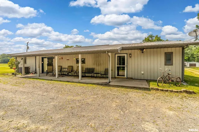 $199,500 | 5378 Center Street, Mulkeytown, IL 62865