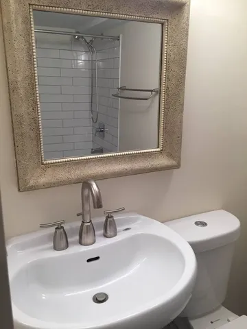 $1,850 | 2212 West Iowa Street, Unit G, Chicago, IL 60622