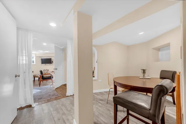 $1,850 | 2212 West Iowa Street, Unit G, Chicago, IL 60622