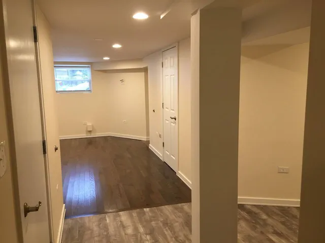 $1,850 | 2212 West Iowa Street, Unit G, Chicago, IL 60622