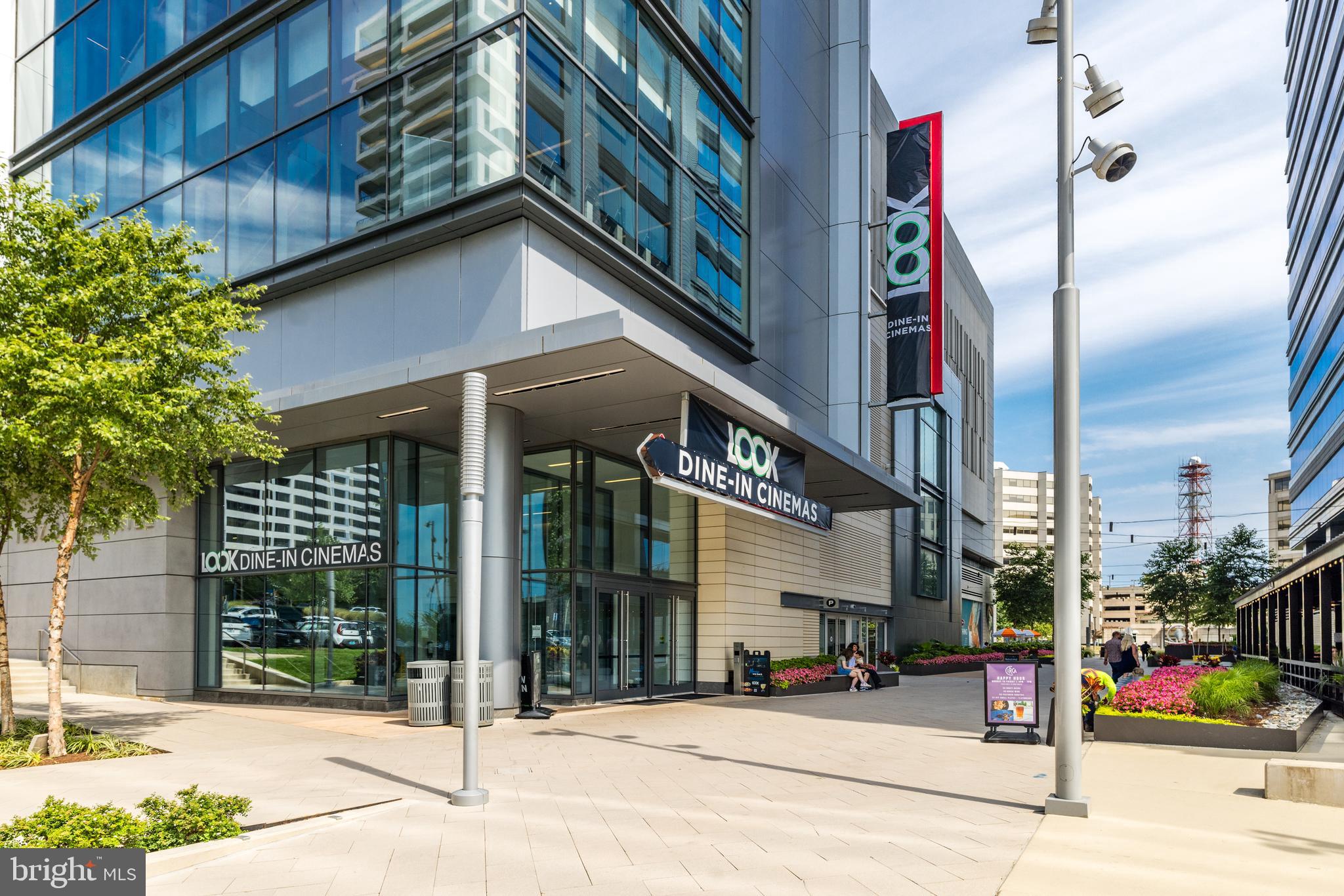 1650 Silver Hill Drive, Unit 23091 McLean, VA 22102 - Photo 82 of 86 a street sign on a street corner