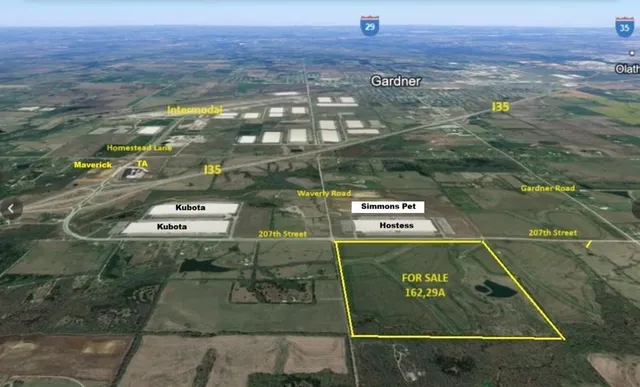 $17,669,025 | 30485 West 207th Street, Spring Hill, KS 66083