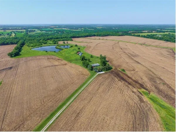 $15,000,000 | 30485 West 207th Street, Spring Hill, KS 66083