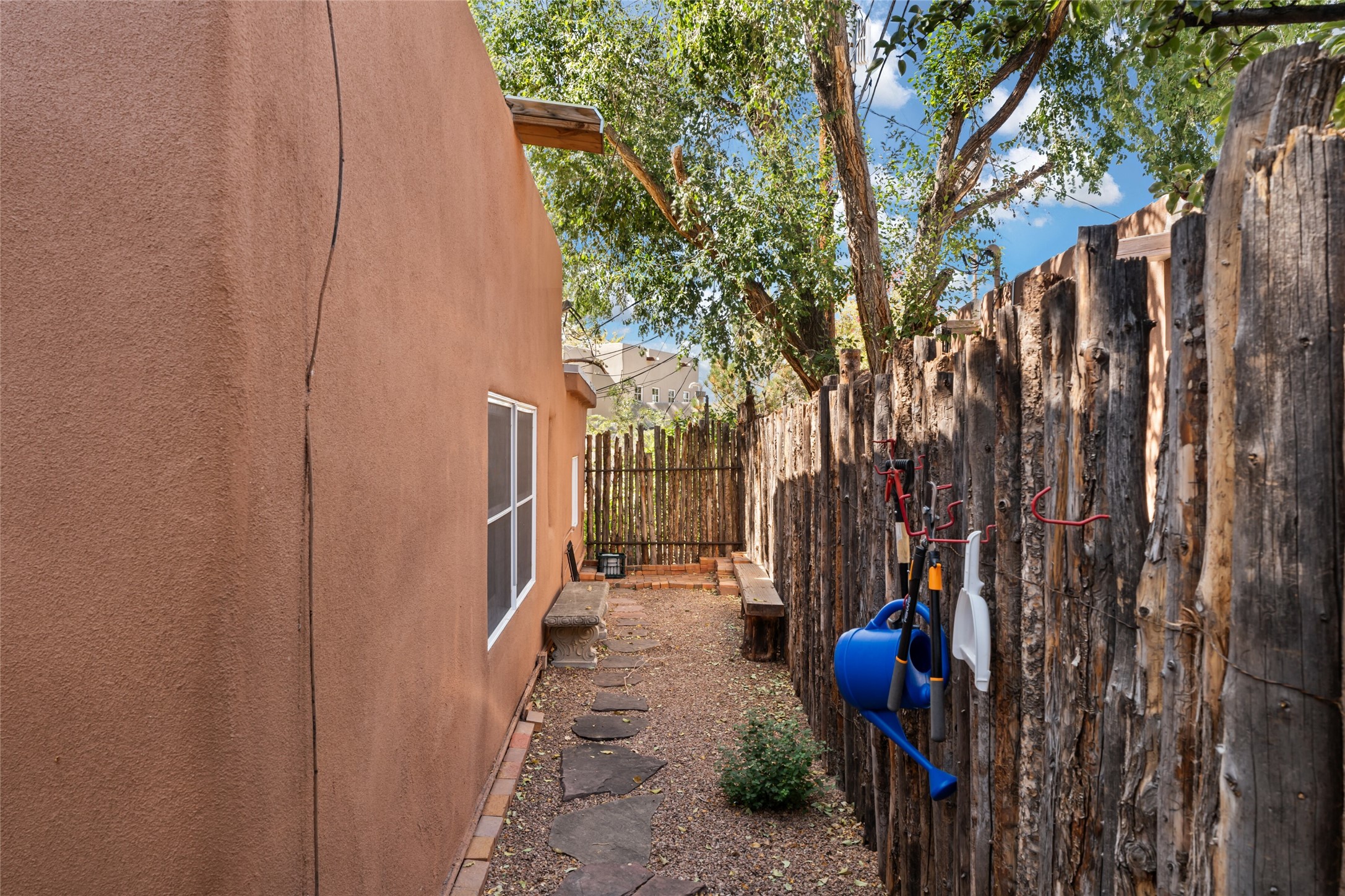 224 Artist Road, Unit 1 Santa Fe, NM 87501 - Photo 21 of 22 Rear Side-yard