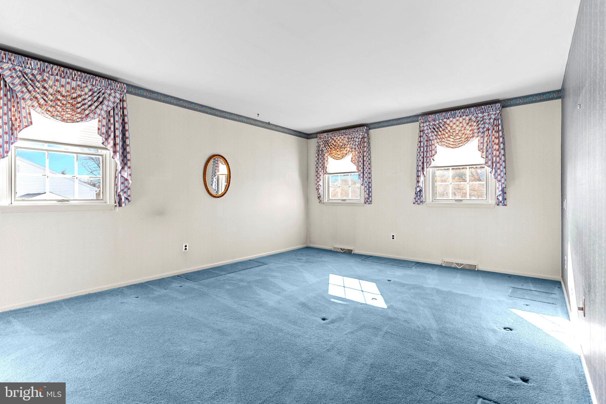 110 Teal Drive Doylestown, PA 18901 - Photo 17 of 30 an empty room with windows