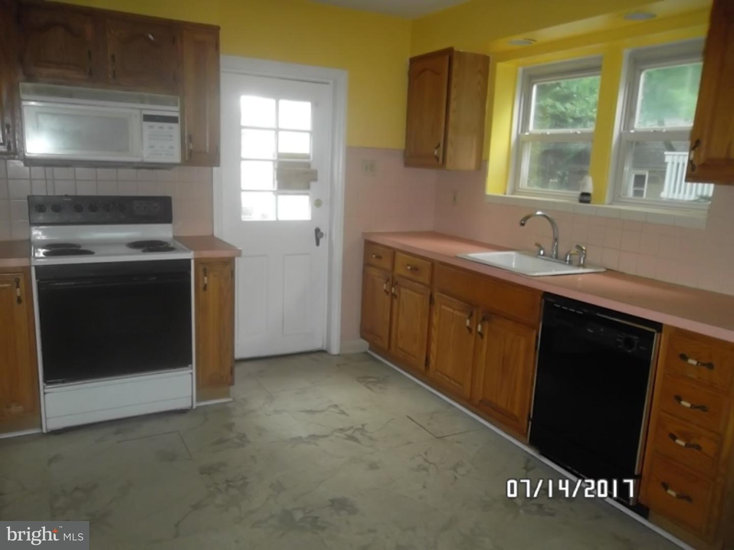 376 Fairfax Road Drexel Hill, PA 19026 - Photo 15 of 16