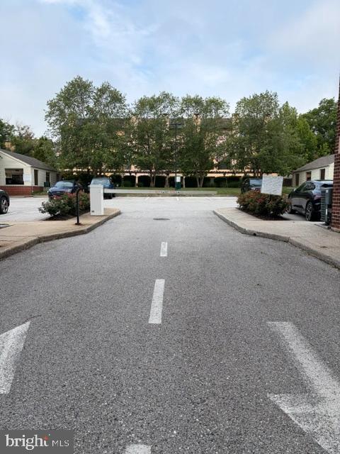516 South Charles Street, Unit R88 Baltimore, MD 21201 - Photo 4 of 21 Parking lot for residents