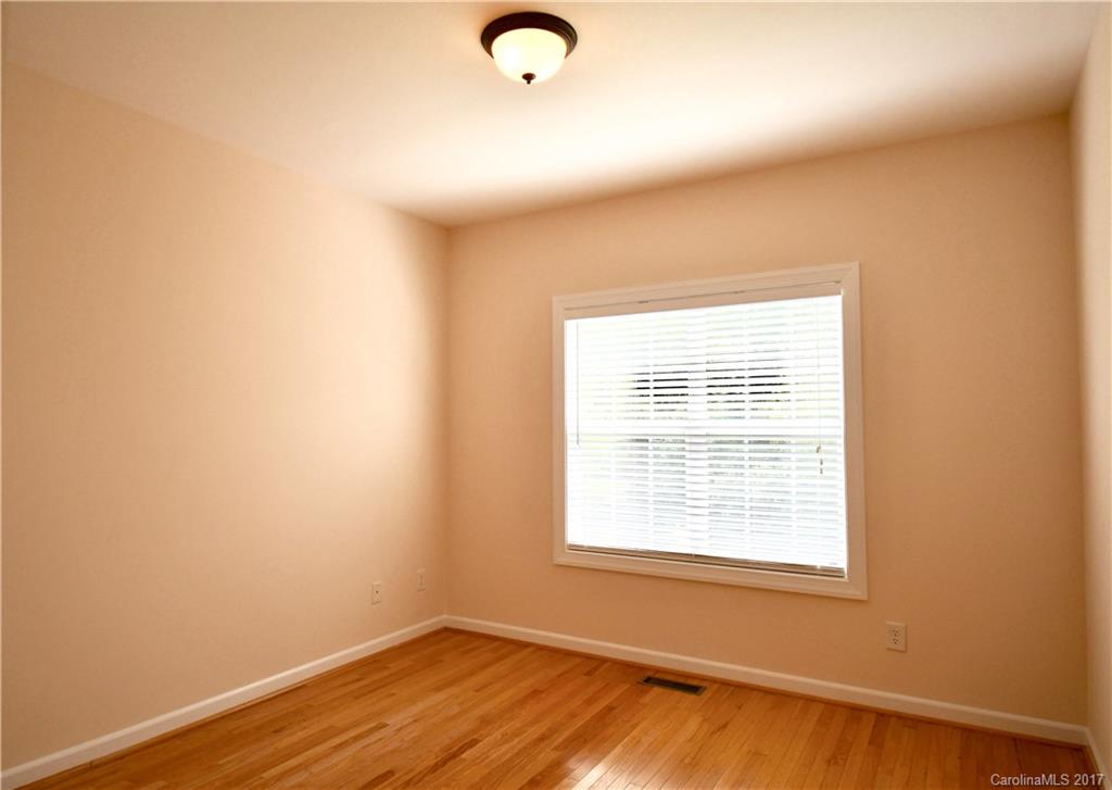 1613 Copperplate Road Charlotte, NC 28262 - Photo 4 of 18 Gallery Image 4