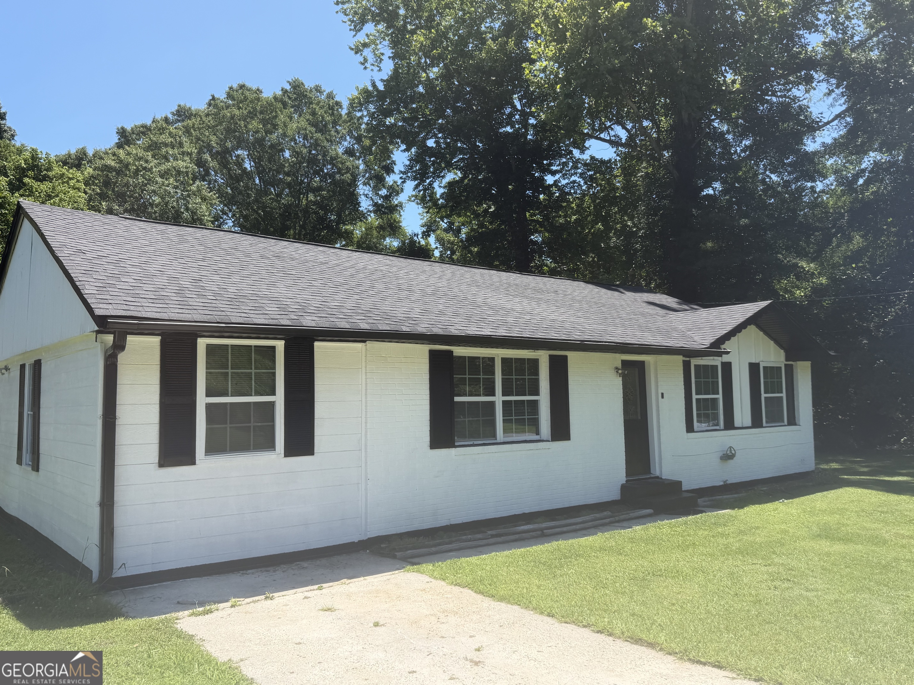 4052 Conley Drive Conley, GA 30288 - Photo 1 of 16