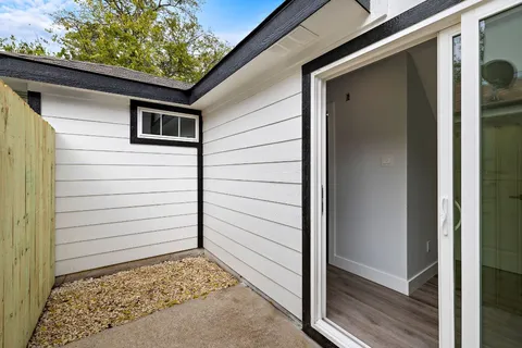 $270,000 | 845 Topaz Lane, Leander, TX 78641