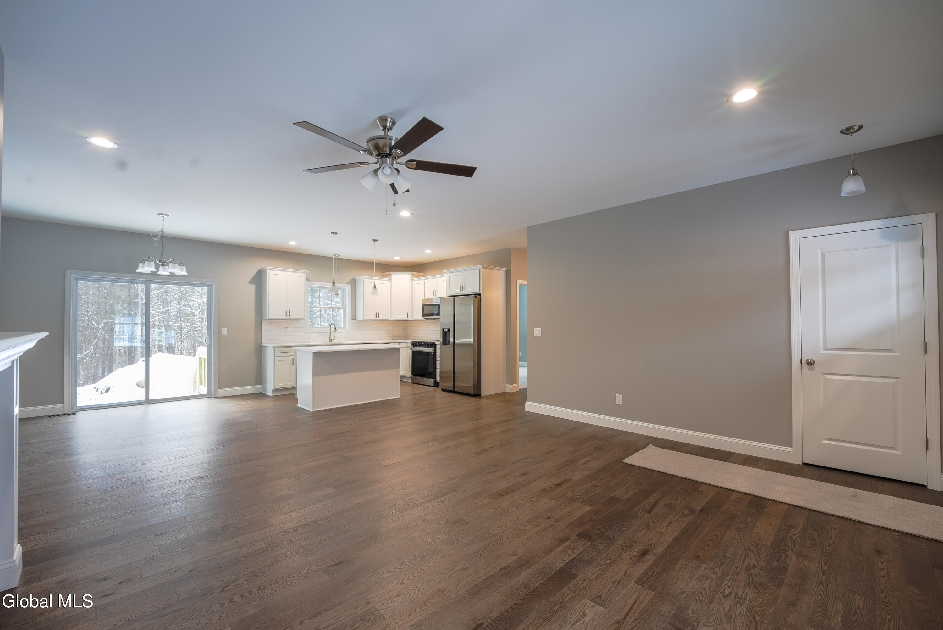 6 Wolfe Road Queensbury, NY 12804 - Photo 5 of 36 10-DSC05163-HDR