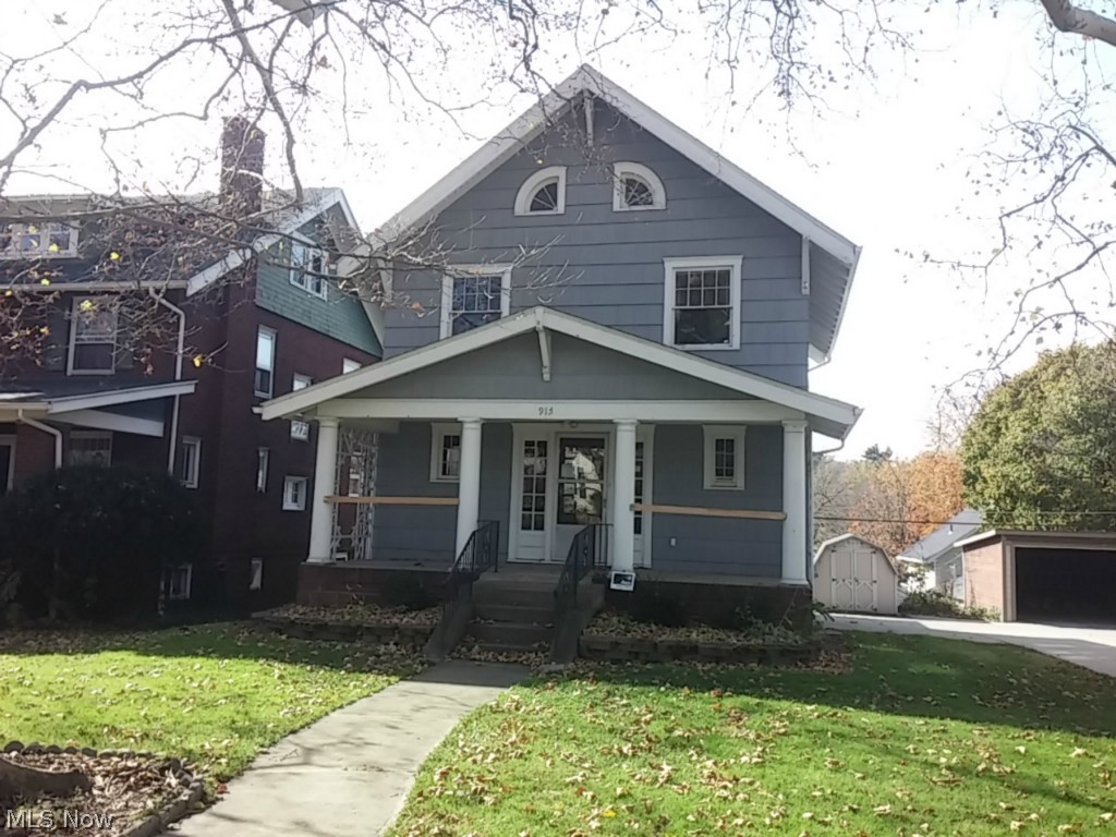 917 Ridge Road Northwest Canton, OH 44703 - Photo 1 of 14 Gallery Image 1