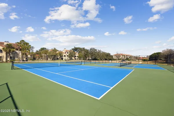 $254,000 | 3809 La Vista Circle, Unit 229, Jacksonville, FL 32217