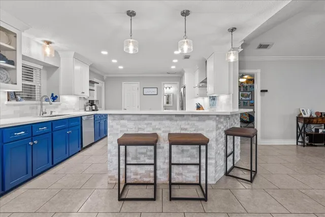 $525,000 | 5002 Raford Lane, Santa Fe, TX 77510