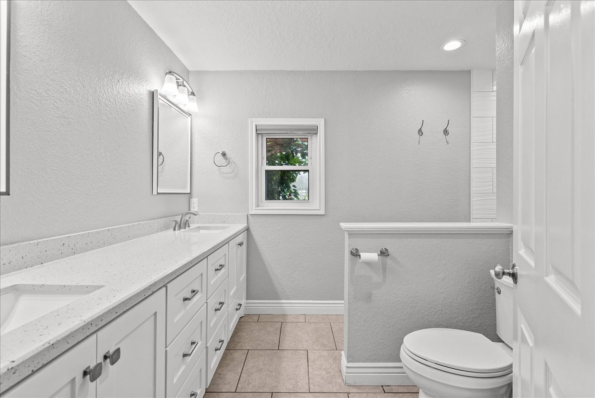 5002 Raford Lane Santa Fe, TX 77510 - Photo 34 of 50