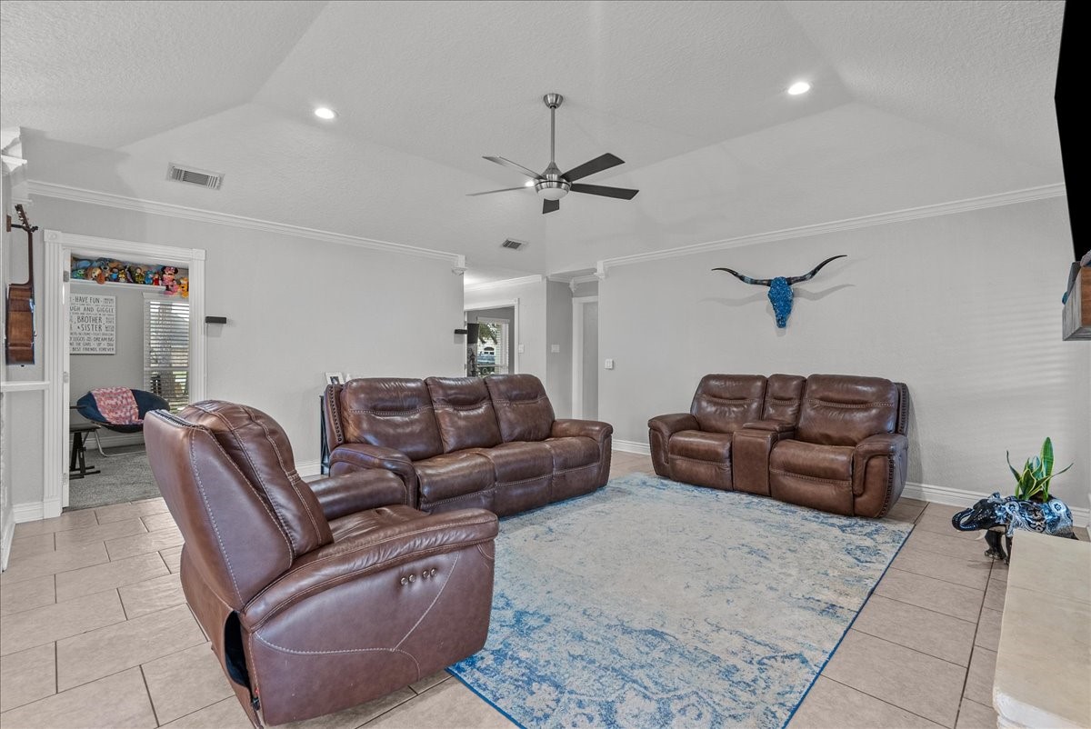 5002 Raford Lane Santa Fe, TX 77510 - Photo 10 of 50