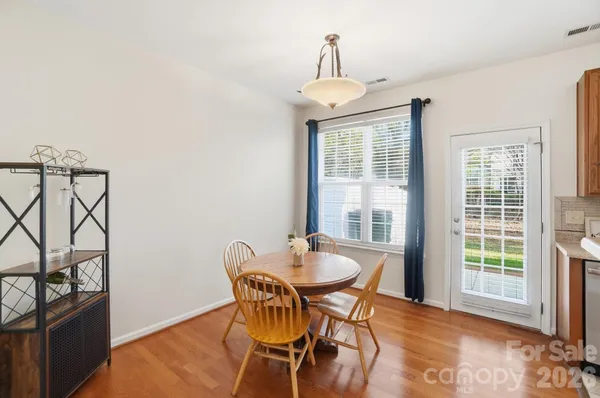 $270,000 | 8422 Chaceview Court, Charlotte, NC 28269
