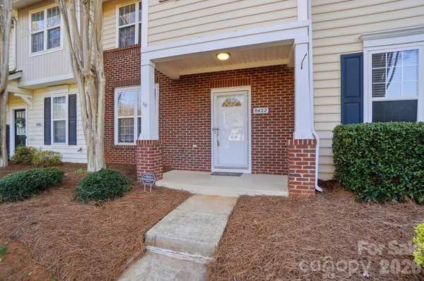 $270,000 | 8422 Chaceview Court, Charlotte, NC 28269