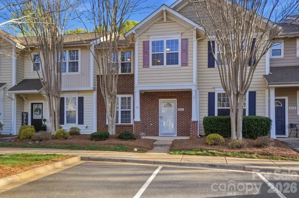 $270,000 | 8422 Chaceview Court, Charlotte, NC 28269