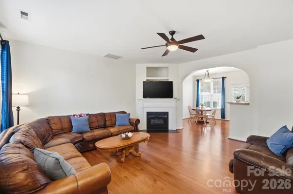 $270,000 | 8422 Chaceview Court, Charlotte, NC 28269