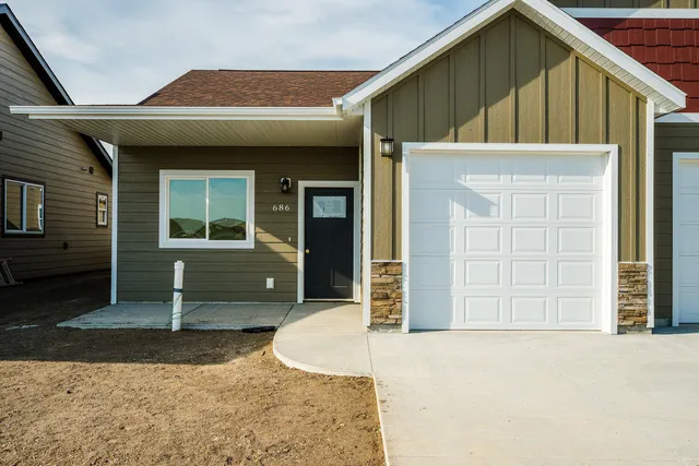 $374,000 | 686 Valley View Drive, Sheridan, WY 82801