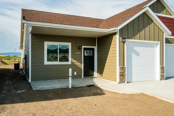 $374,000 | 686 Valley View Drive, Sheridan, WY 82801