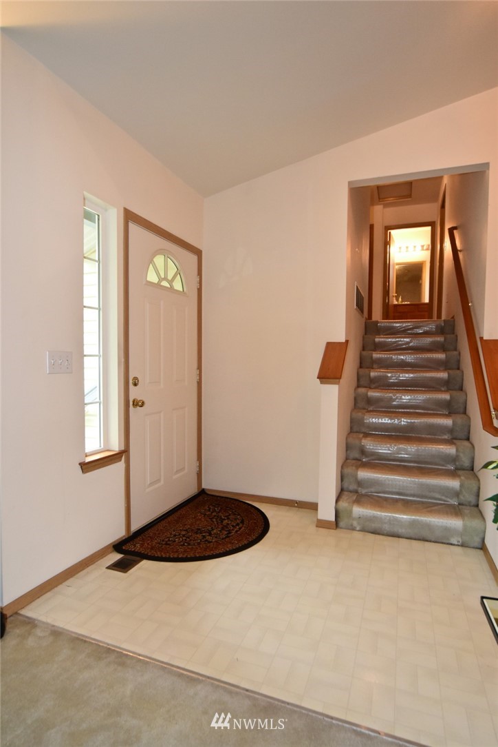 26 73rd Street Southwest Everett, WA 98203 - Photo 4 of 22 Gallery Image 4