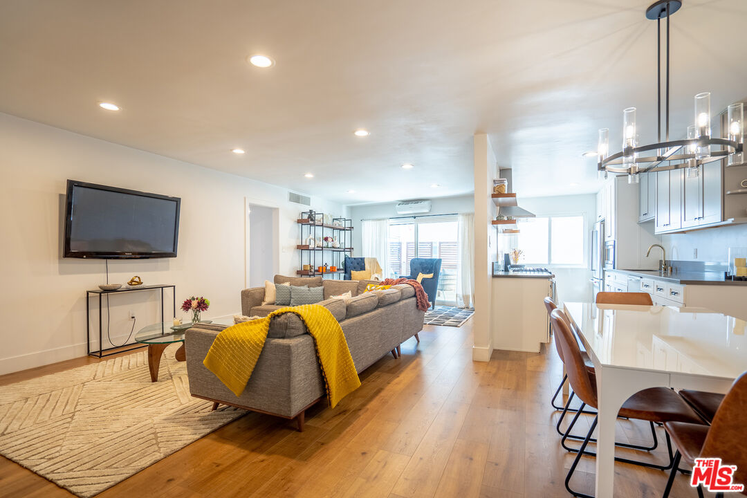 358 South Gramercy Pl Unit 210  