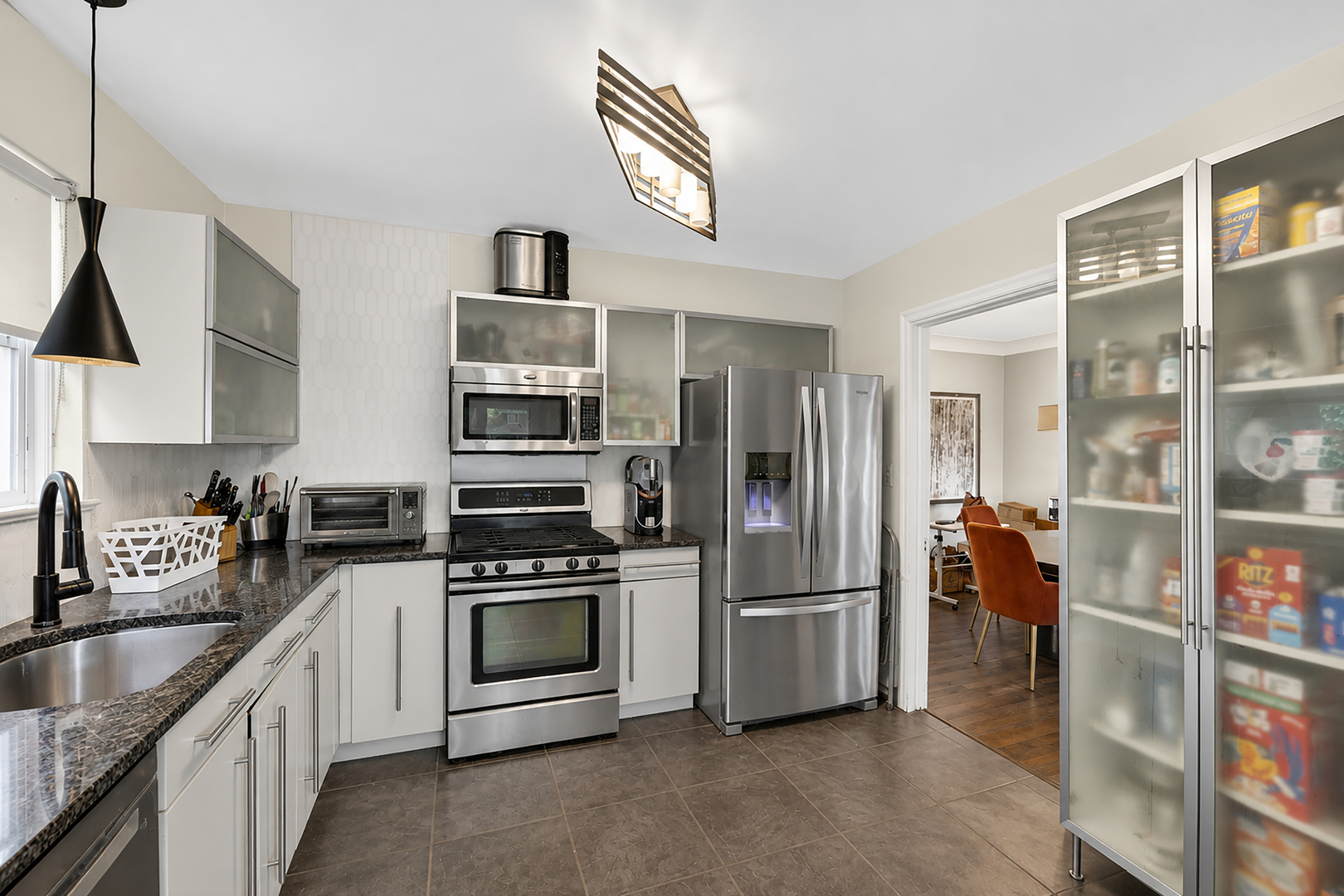 6938 Riverside Drive Berwyn, IL 60402 - Photo 10 of 20