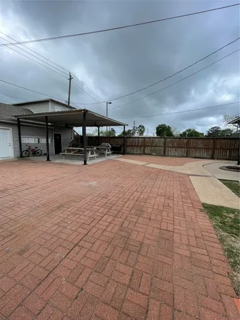 $850 | 2302 Avenue H, Unit 7, Rosenberg, TX 77471