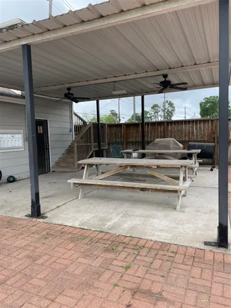 $850 | 2302 Avenue H, Unit 7, Rosenberg, TX 77471