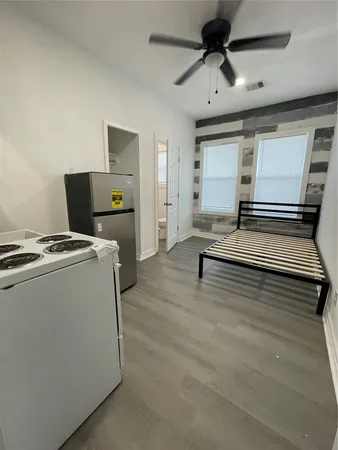 $850 | 2302 Avenue H, Unit 7, Rosenberg, TX 77471