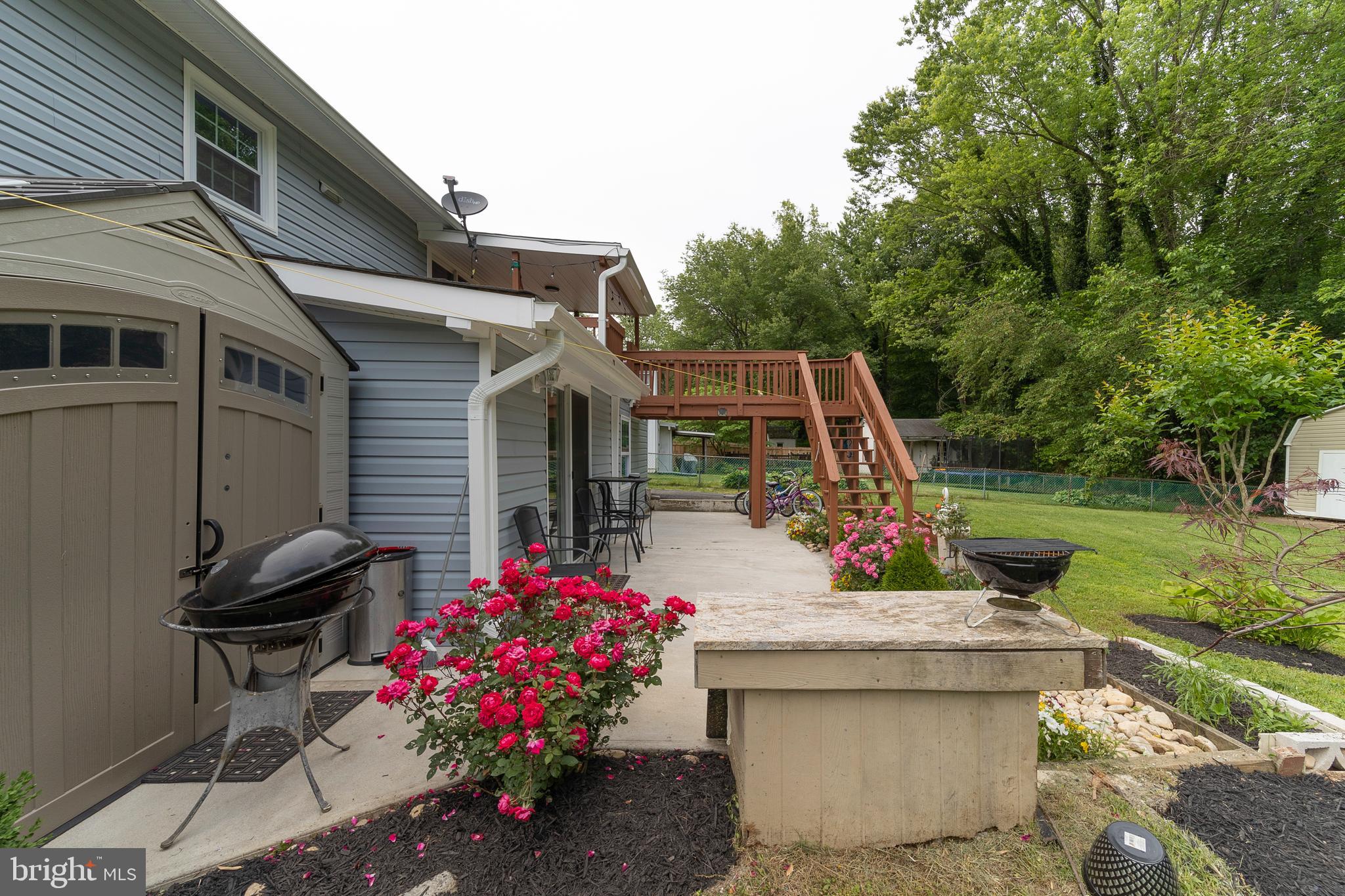 13807 Gilbert Road Woodbridge, VA 22193 - Photo 40 of 44 Backyard