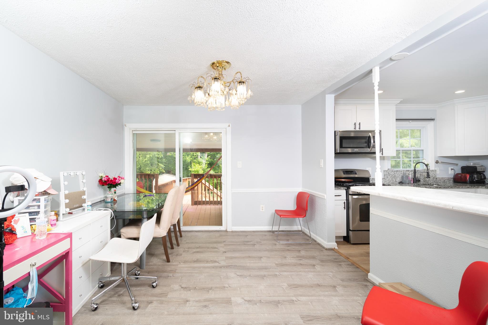 13807 Gilbert Road Woodbridge, VA 22193 - Photo 6 of 44 Dining Room