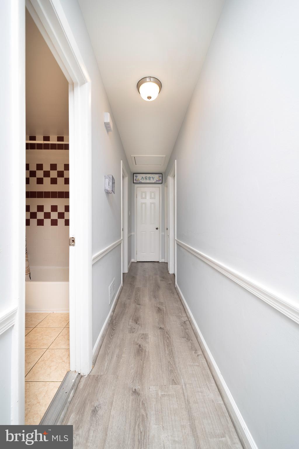 13807 Gilbert Road Woodbridge, VA 22193 - Photo 8 of 44 Hallway Upstairs