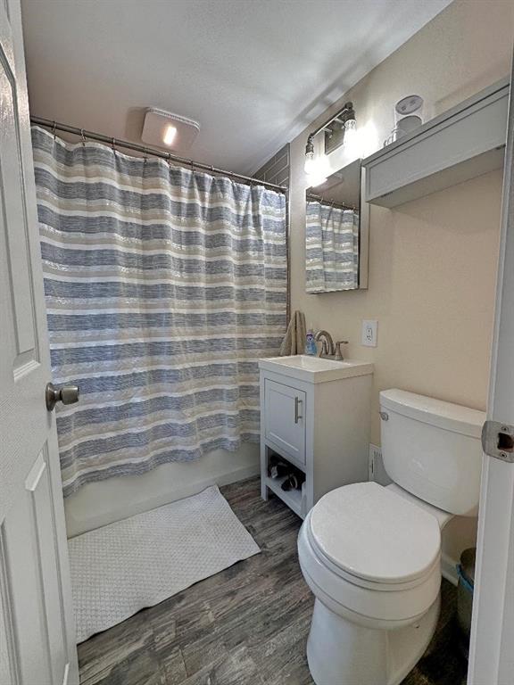 318 Vanadium Road Pittsburgh, PA 15243 - Photo 21 of 30 a bathroom with a toilet and a shower