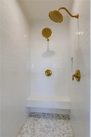 $910,174 | 2432 West 177th Street, Overland Park, KS 66085