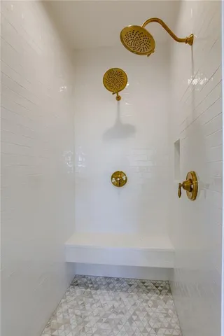 $900,525 | 2432 West 177th Street, Overland Park, KS 66085