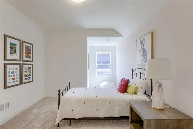 $900,525 | 2432 West 177th Street, Overland Park, KS 66085