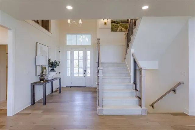 $900,525 | 2432 West 177th Street, Overland Park, KS 66085