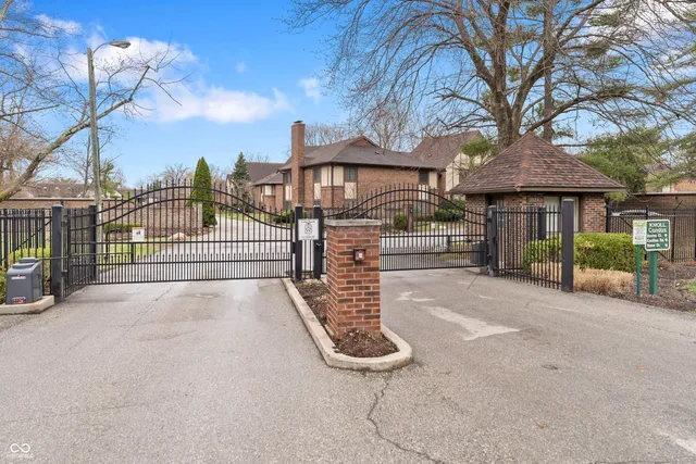 $195,000 | 2128 Boston Court, Unit A, Indianapolis, IN 46228