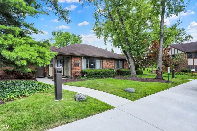 $195,000 | 2128 Boston Court, Unit A, Indianapolis, IN 46228